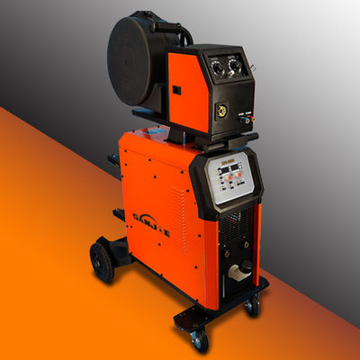 Ποιότητα  4 Rolls MIG Welding Machine IGBT Multi Process Water Cooling 15kg Wire Spool εργοστάσιο
